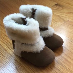 Baby girl zip up winter boots